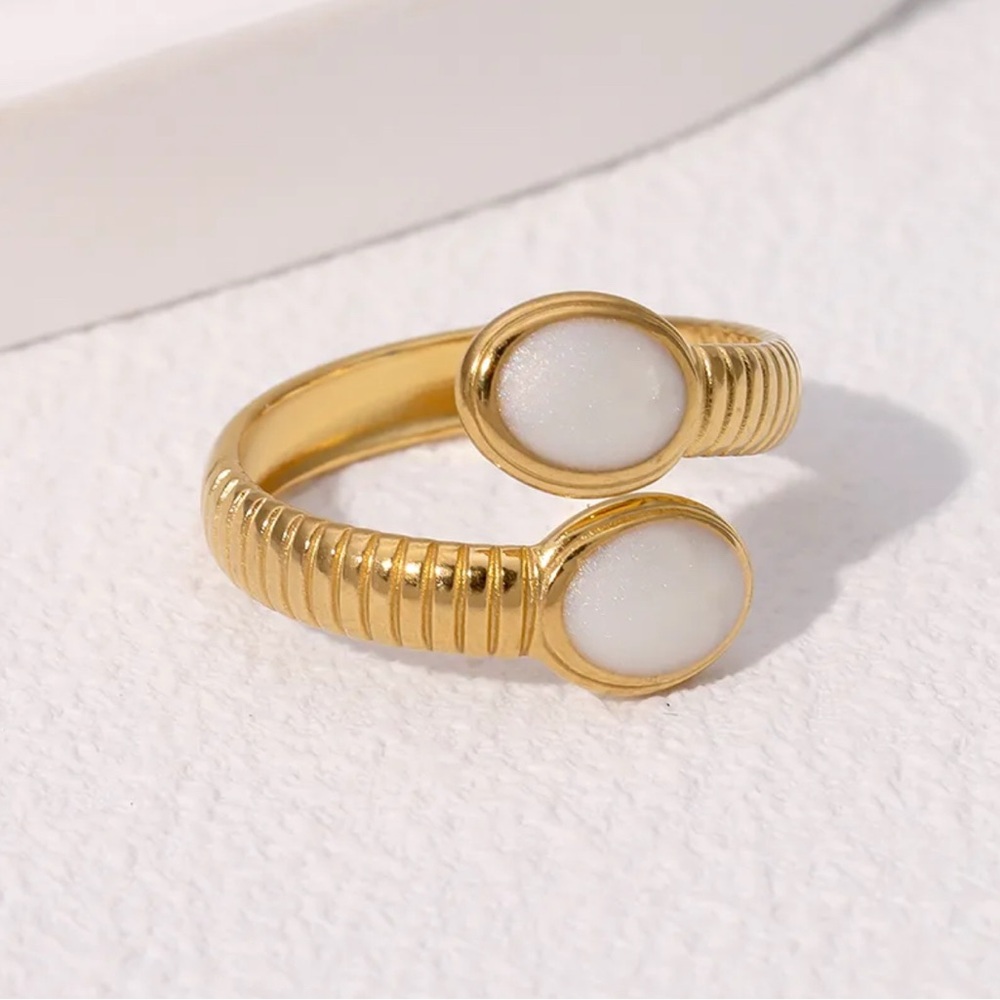 ✨ White Double Oval Adjustable Ring — PVD-Coated Stainless Steel ✨